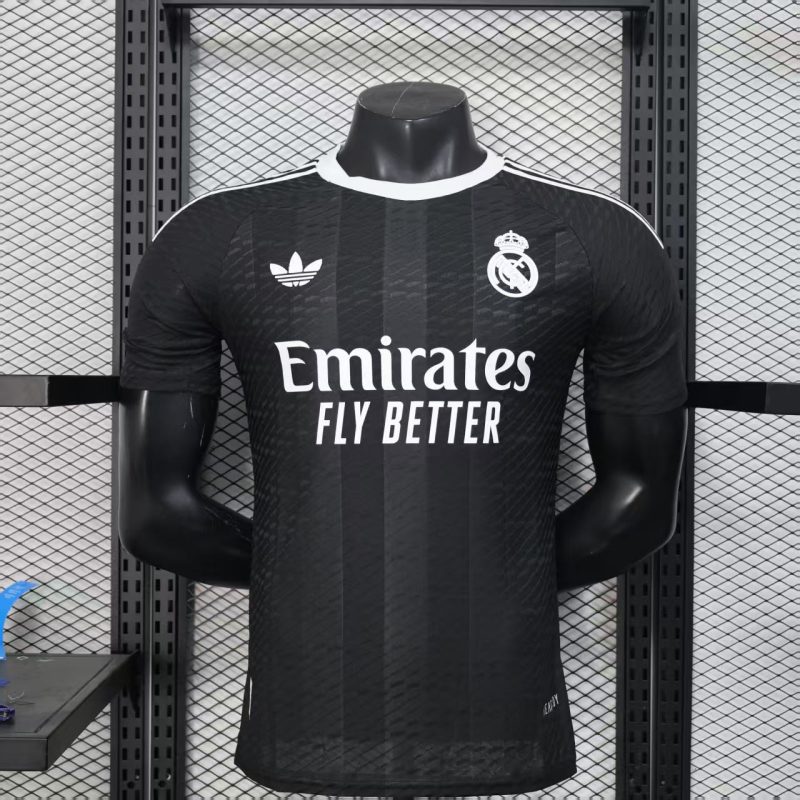 Real Madrid away 2025/26